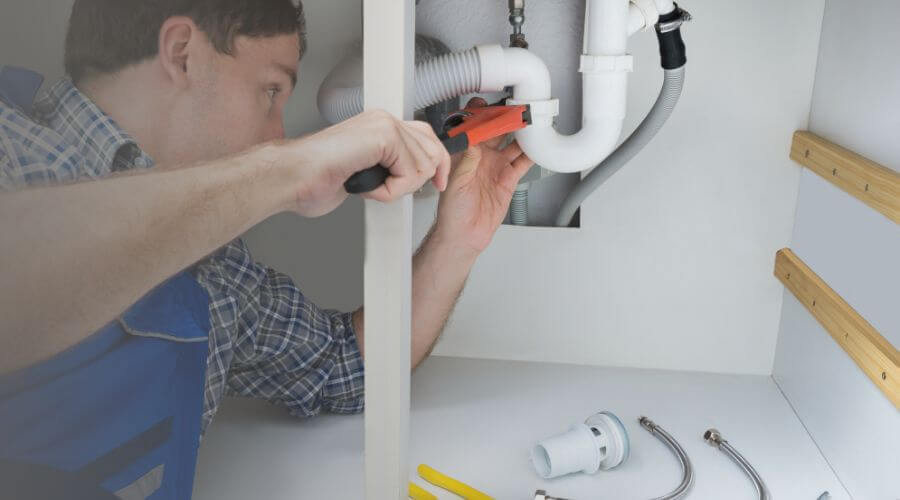 Professional emergency plumber services in De Soto